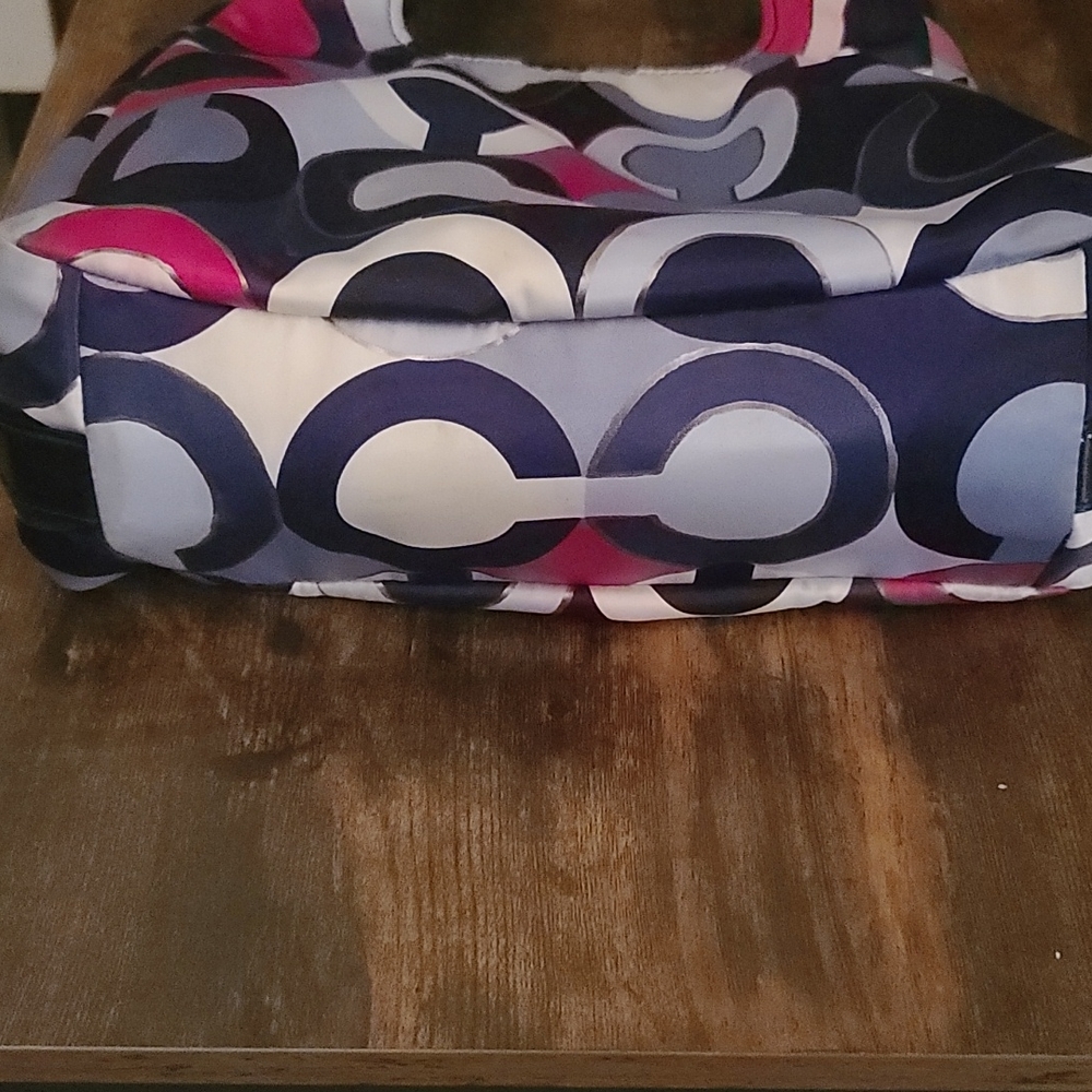 Coach purse - Picture 4 of 6